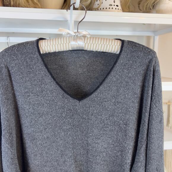 Bachrach Men's Size L Gray V Neck Pullover sweater- fall, masculine #3096 - Picture 3 of 7